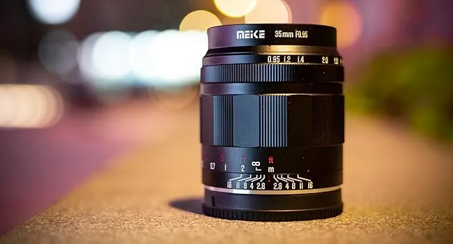 Das Meike 35mm f0.95 Objektiv für Low-Light Aufnahmen